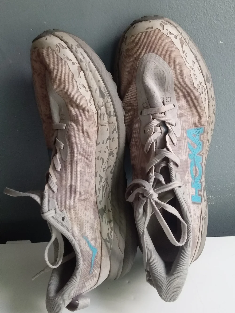 Hoka‎ Zinal Trail Running Shoes Taupe Blue Vibram Megagrip Mens Sneakers